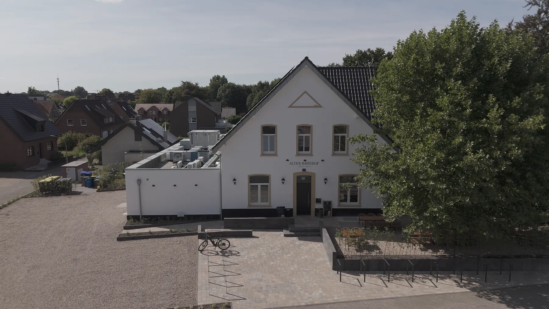 Vorplatz des Alten Bahnhofs Gemen